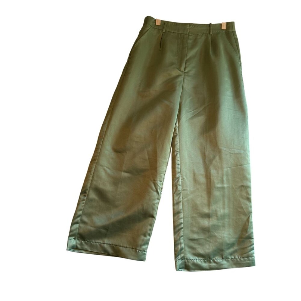 NWT Missguided Pleated Wide Leg Cropped Pants Women's Shiny 8 Green Pockets - Picture 1 of 12